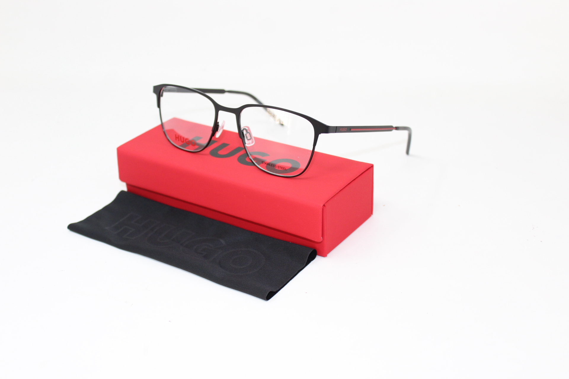 Armazones-Hugo- Boss-HG1155- Matte-Black-Eyewearlocker-Ecuador-1