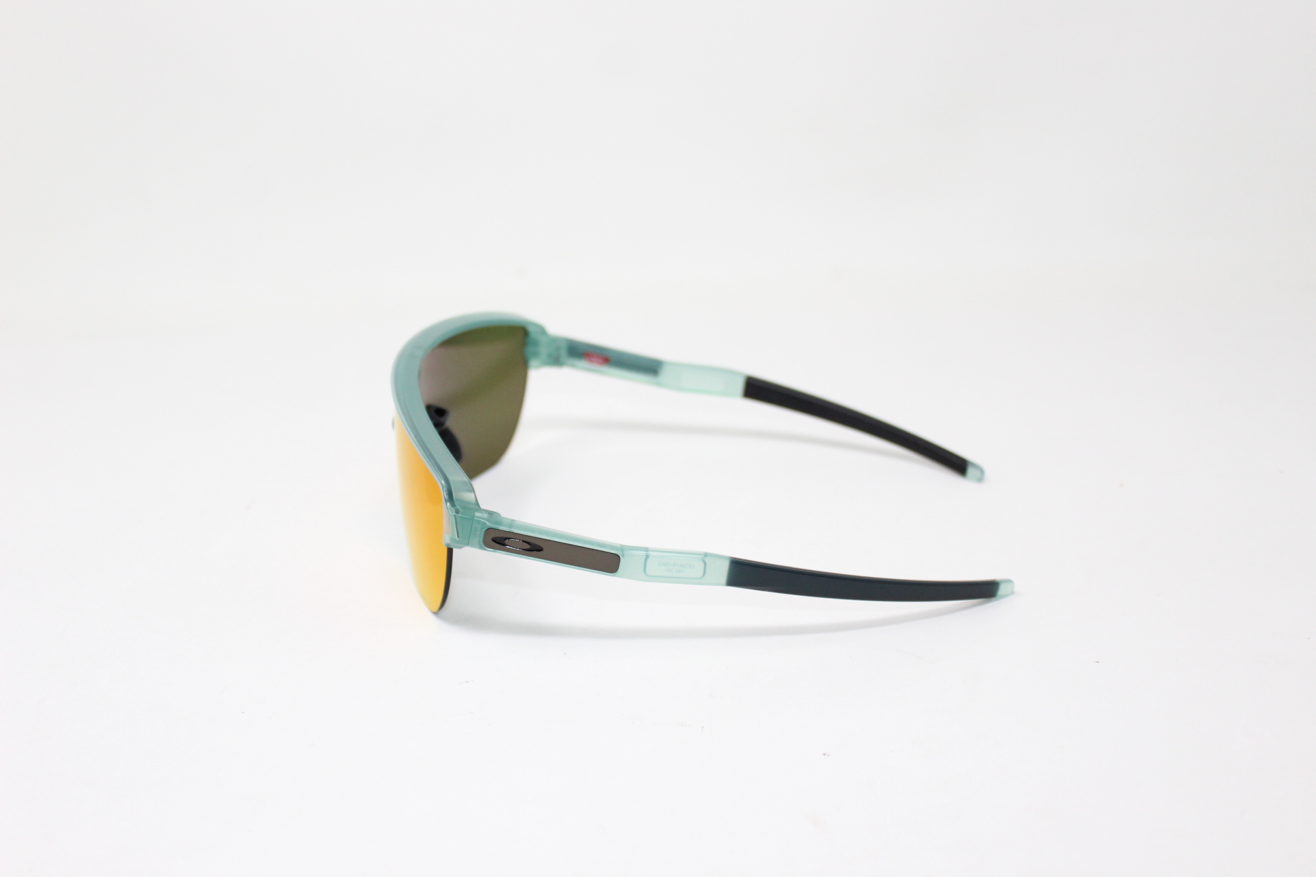 Oakley-Corridor-SQ-Matte-Trans-Jade-Prizm-Ruby-Eyewearlocker-Oakley-Ecuador-2