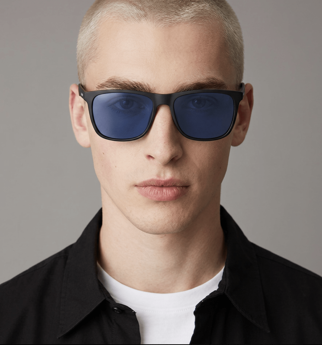 Calvin-Klein-Matte Black-Blue-Eyewearlocker-Calvin-Klein-Ecuador-1
