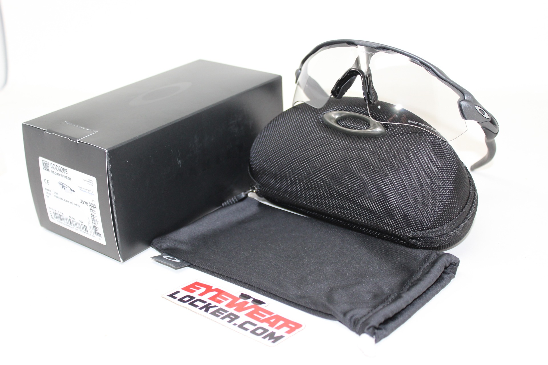 Oakley-Radar-Ev-Path-Matte-Black-Fotocromaticas-Eyewearlocker-Oakley-Ecuador-1