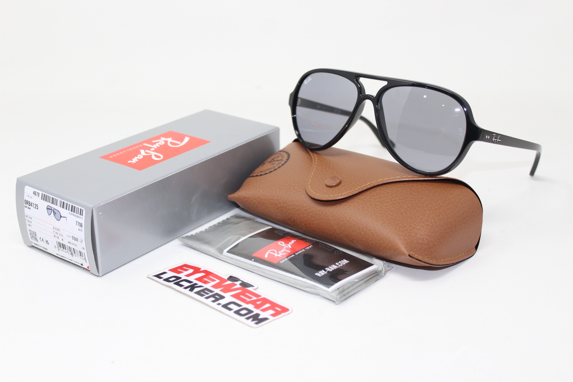 Ray-Ban-Cats- RB4125-Polished -Black-Grey-Eyewearlocker-Ray-Ban-Ecuador-1