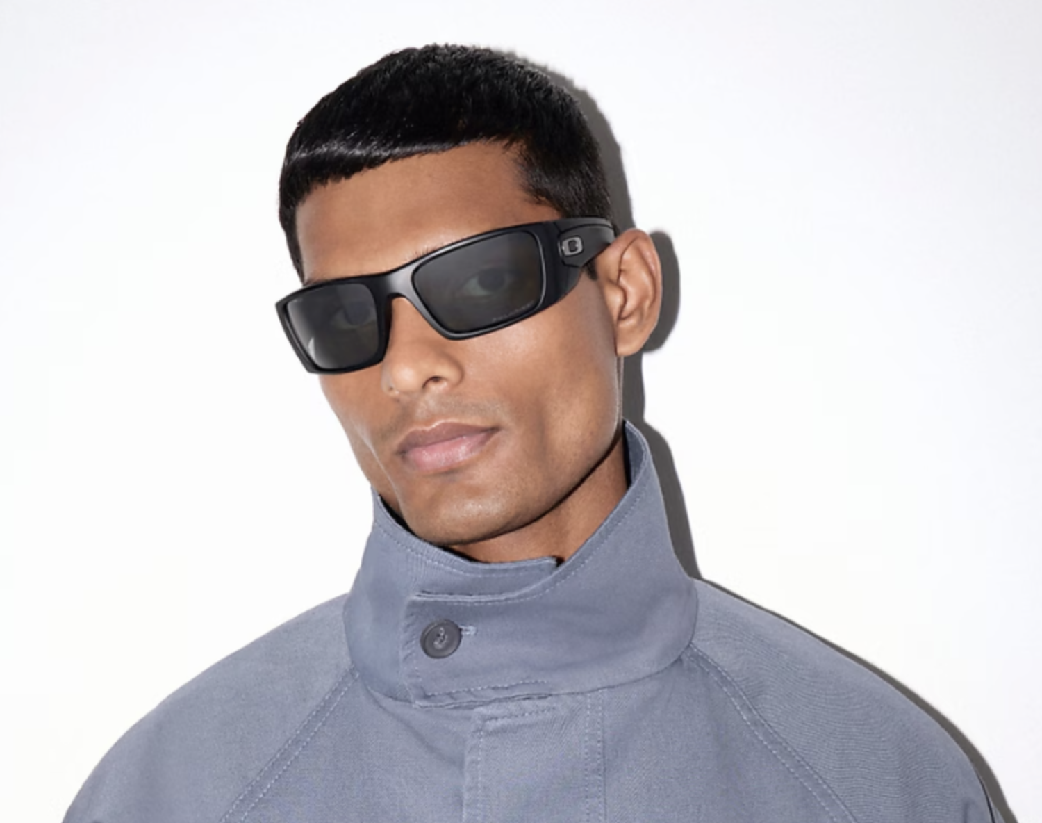 Oakley Fuel Cell Polished Black Warm Grey - Imagen 2